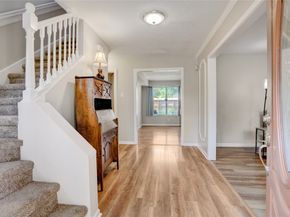 11811 Moorcreek Drive, Houston TX 77070