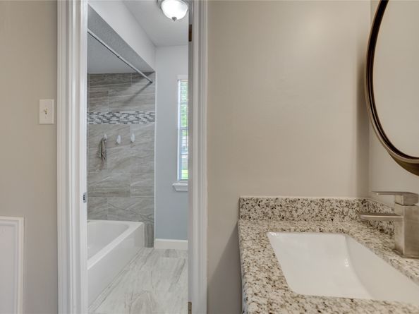 11811 Moorcreek Drive, Houston TX 77070