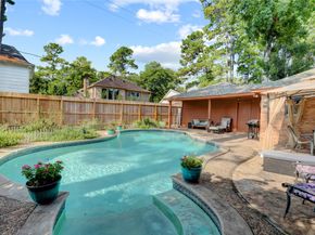 11811 Moorcreek Drive, Houston TX 77070