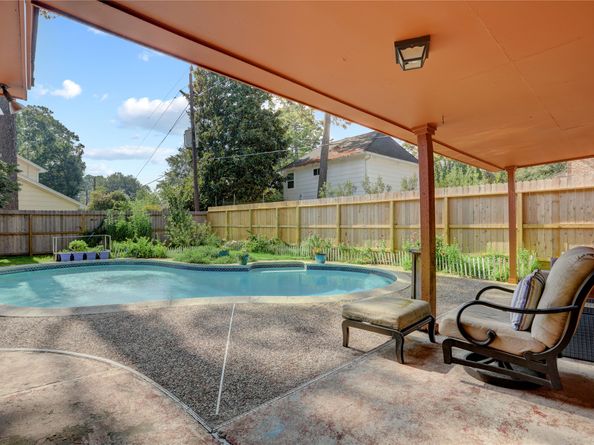 11811 Moorcreek Drive, Houston TX 77070