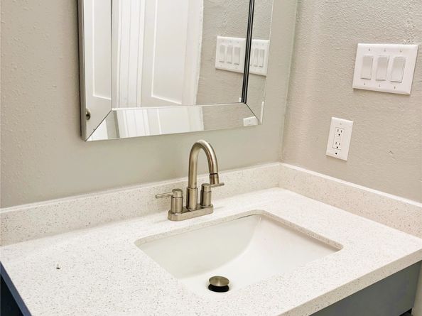 2007 Spring Street, Houston TX 77007