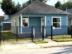 2007 Spring Street, Houston TX 77007