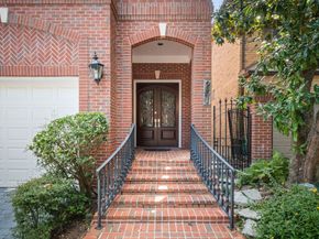 251 Sugarberry Circle, Houston TX 77024