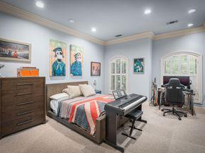 251 Sugarberry Circle, Houston TX 77024