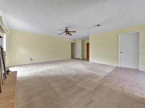 1712 Lindy Lane, Conroe TX 77301