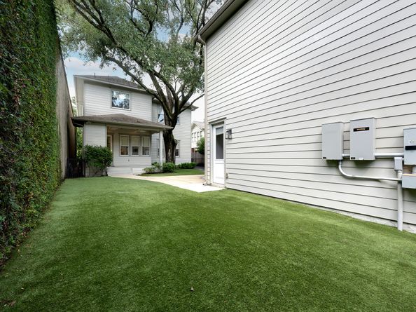 1226 Heights Boulevard, Houston TX 77008
