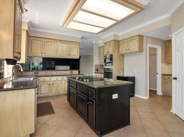 4015 Park Circle Way, Houston TX 77059