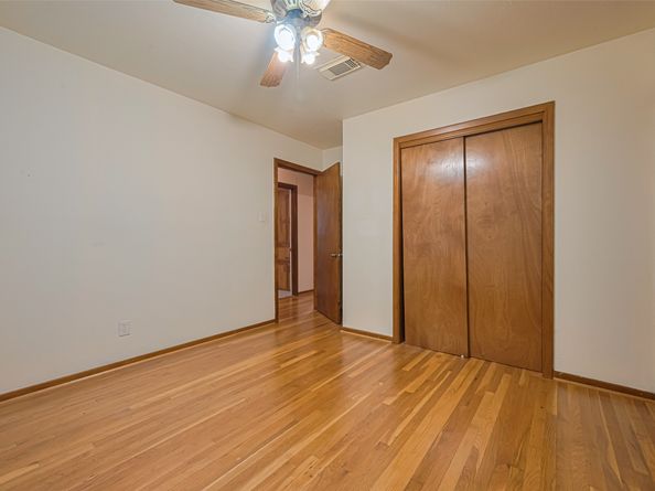 5710 Nina Lee Lane, Houston TX 77092
