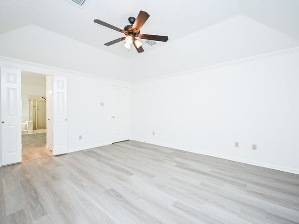 31 Silent Brook Place, The Woodlands TX 77381