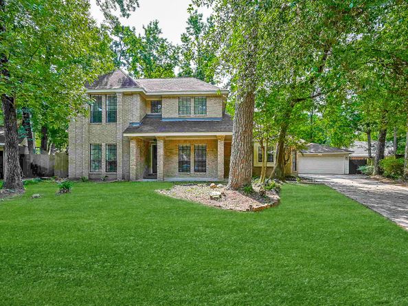 31 Silent Brook Place, The Woodlands TX 77381