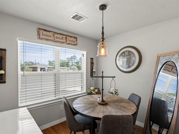 8404 Shady Vista Circle, Houston TX 77028