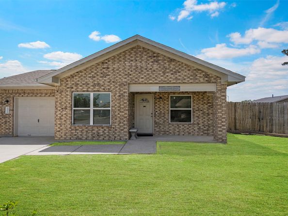 8404 Shady Vista Circle, Houston TX 77028