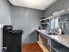 6648 Avenue C, Houston TX 77011