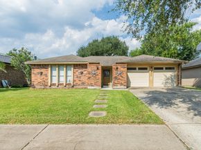 16707 Schooners Way, Friendswood TX 77546