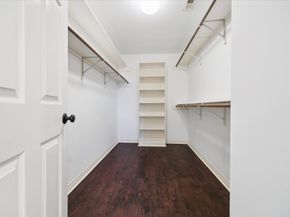 5563 Beverlyhill Street, Houston TX 77056