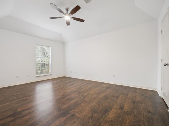 5563 Beverlyhill Street, Houston TX 77056