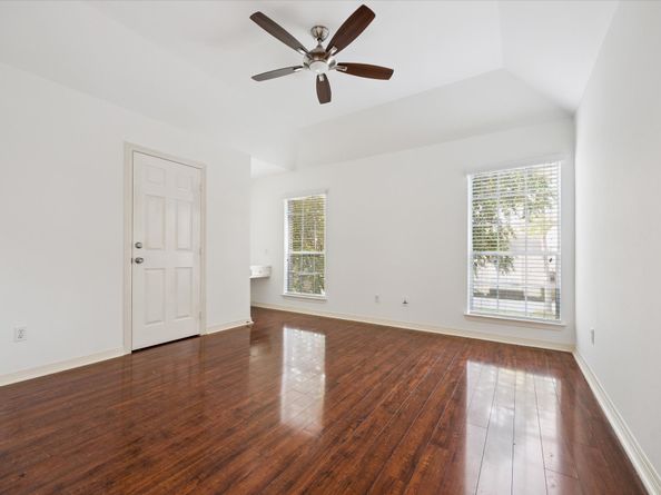 5563 Beverlyhill Street, Houston TX 77056