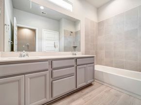 9831 Heritage Run Ln, Houston TX 77080