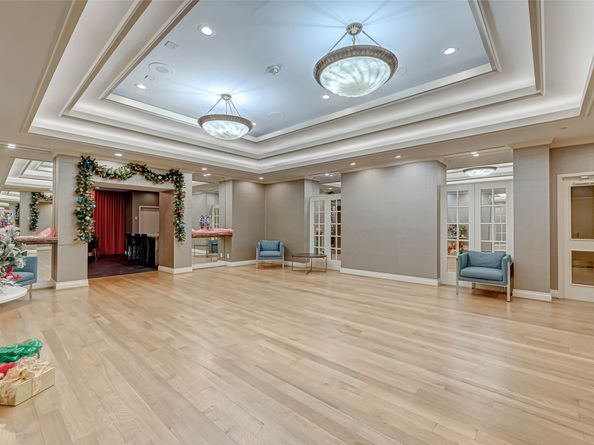 2001 Holcombe Boulevard 401, Houston TX 77030
