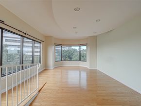2001 Holcombe Boulevard 401, Houston TX 77030
