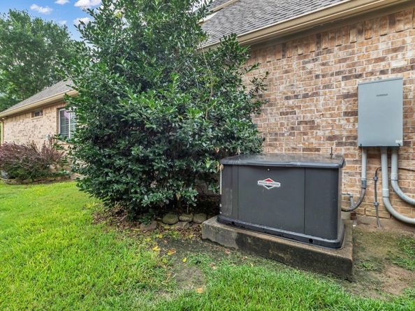5523 Darschelle Drive, Houston TX 77069