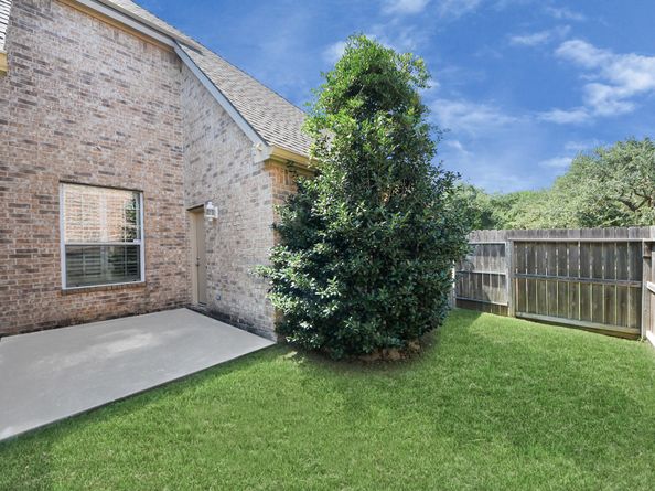 5523 Darschelle Drive, Houston TX 77069