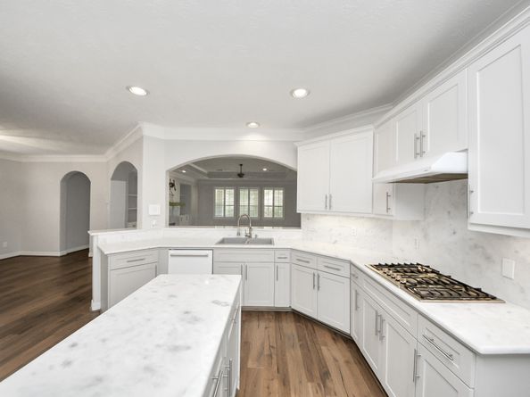 5523 Darschelle Drive, Houston TX 77069