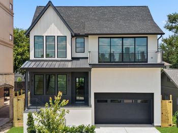 1718 White Oak Drive