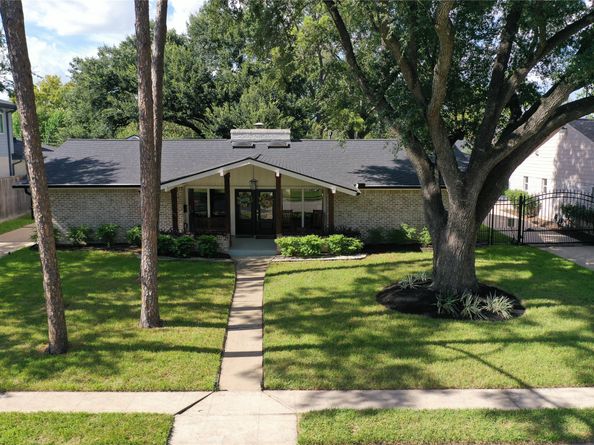 10610 Chevy Chase Drive, Houston TX 77042