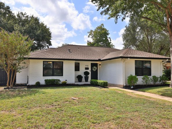 7713 Valley View Lane, Houston TX 77074