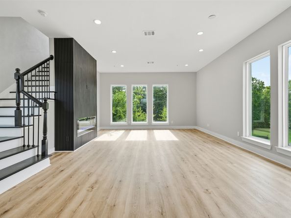 3913 Griggs Road, Houston TX 77021