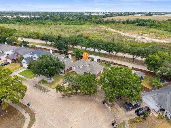6714 Hertford Park Drive, Houston TX 77084