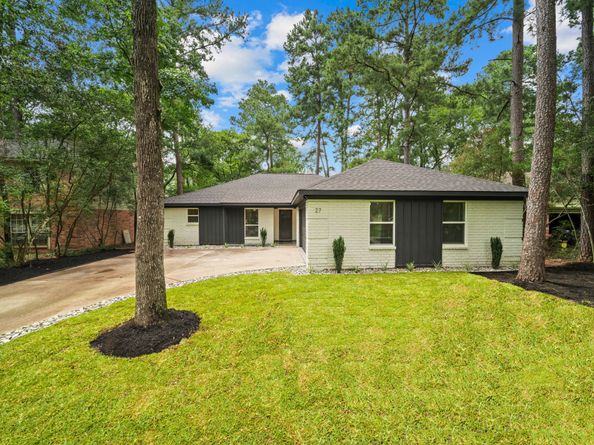 27 Lazy Morning Place, The Woodlands TX 77381