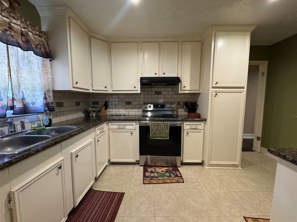 6111 Beldart Street, Houston TX 77033