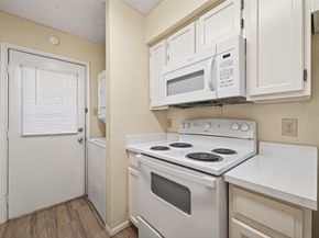 3100 Jeanetta Street 1004, Houston TX 77063