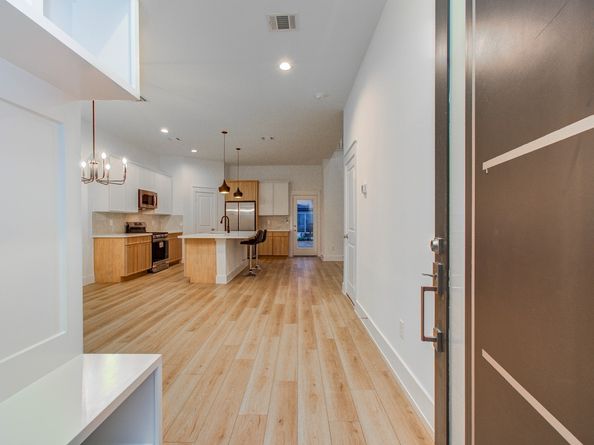 606 4th Street, Humble TX 77338