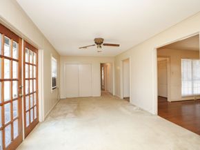 7158 Sharpview Drive, Houston TX 77074