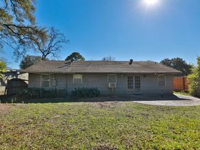 7158 Sharpview Drive, Houston TX 77074