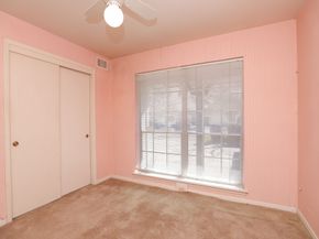 7158 Sharpview Drive, Houston TX 77074