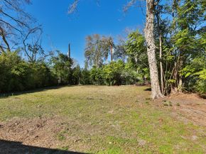 7158 Sharpview Drive, Houston TX 77074