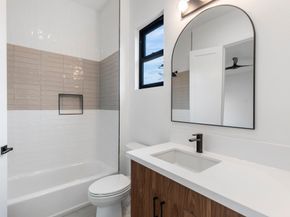 903 Tabor Street, Houston TX 77009