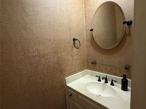 11711 Memorial Drive 203, Houston TX 77024