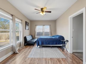 308 E Phillips Street, Conroe TX 77301