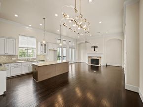 2003 Covent Garden Station, Houston TX 77045