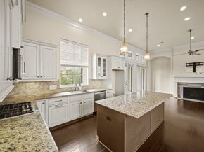 2003 Covent Garden Station, Houston TX 77045