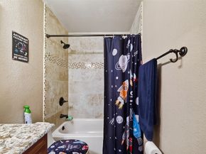 12522 Adirondack Drive, Houston TX 77089