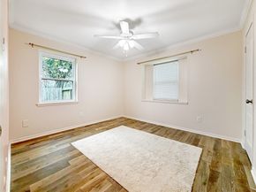 6811 Heron Drive, Houston TX 77087