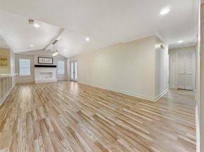 6811 Heron Drive, Houston TX 77087