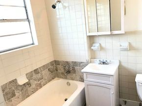 531 Threlkeld Street, Houston TX 77007