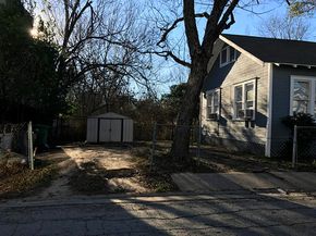 531 Threlkeld Street, Houston TX 77007